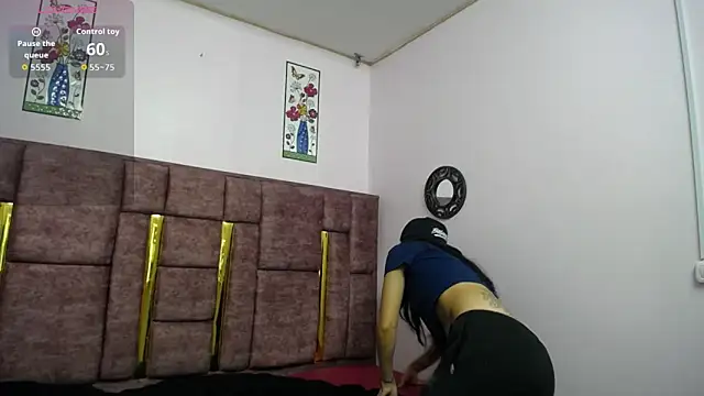 FRANCESCA LOVE  online show from April 12, 3:00 am