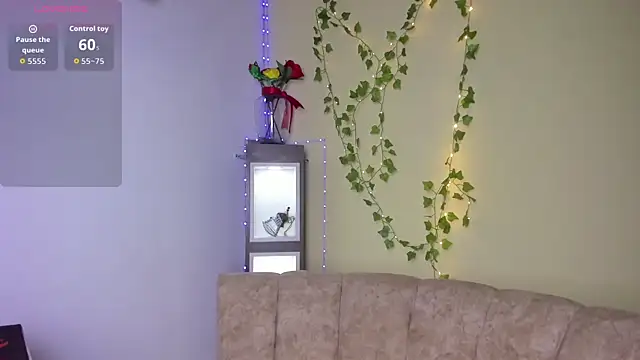 Milf Luna  online show from February 13, 1:12 am