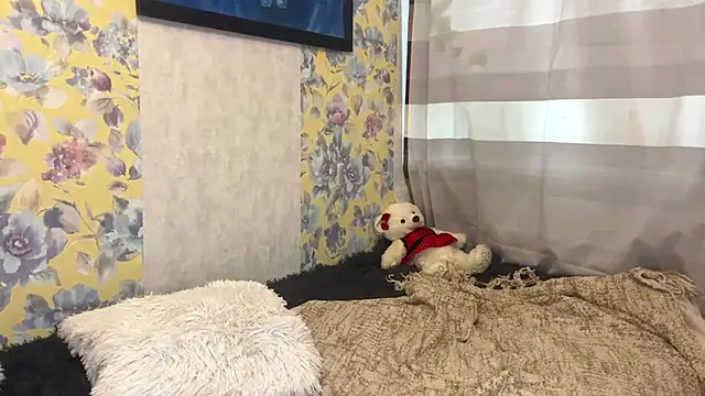 CassyVixen online show from June 10, 4:28 pm