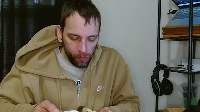 cguffey2284 online show from February 28, 10:22 pm