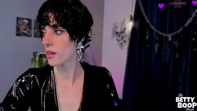 Snapshot of AmeliaNaughty_ chatting on April 30, 10:03 pm AmeliaNaughty online show from April 30, 10:03 pm