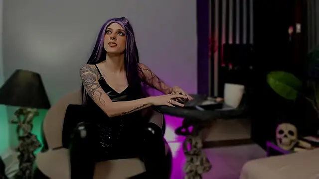 Snapshot of AmeliaNaughty_ chatting on June 4, 10:27 pm AmeliaNaughty online show from June 4, 10:27 pm