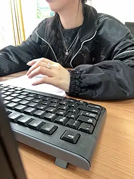 Snapshot of Celeste_SexyY chatting on March 2, 4:47 am Celeste SexyY online show from March 2, 4:47 am