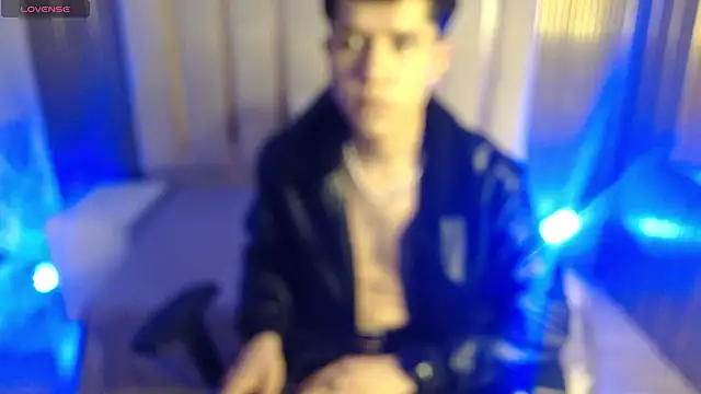 Snapshot of estefan_tay chatting on February 21, 2:56 am estefan tay online show from February 21, 2:56 am