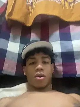 Snapshot of 777_dmz_ chatting on February 12, 8:26 pm 777 dmz online show from February 12, 8:26 pm