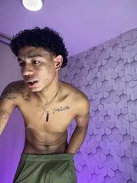 Snapshot of 777_dmz_ chatting on February 15, 2:08 am 777 dmz online show from February 15, 2:08 am