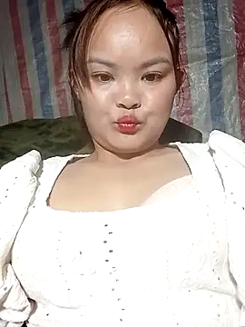 Snapshot of Luminana chatting on February 8, 2:26 am Luminana online show from February 8, 2:26 am