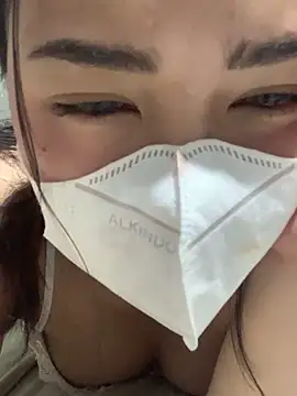 Snapshot of lonely_lunae chatting on February 10, 10:41 am lonely lunae online show from February 10, 10:41 am