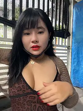 Snapshot of Lewd_couple chatting on May 20, 1:56 am Lewd couple online show from May 20, 1:56 am