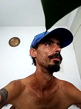 Swicth love online show from March 19, 6:01 pm