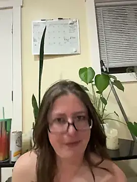 Snapshot of Naomi_Blaire chatting on March 3, 8:53 am Naomi Blaire online show from March 3, 8:53 am