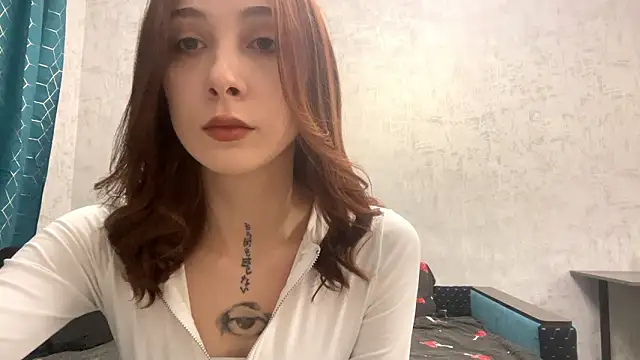 Snapshot of JulissaJoly chatting on February 17, 1:18 pm JulissaJoly online show from February 17, 1:18 pm