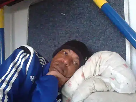 Snapshot of lavelle26 chatting on June 27, 2:23 pm lavelle26 online show from June 27, 2:23 pm
