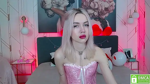 Snapshot of JosephineRowe chatting on February 22, 4:24 am JosephineRowe online show from February 22, 4:24 am