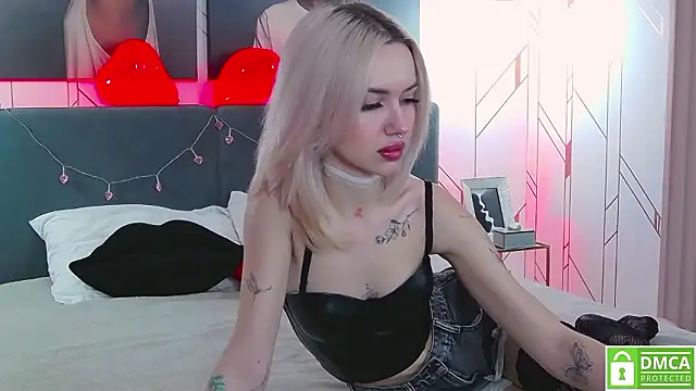 Snapshot of JosephineRowe chatting on March 2, 7:15 am JosephineRowe online show from March 2, 7:15 am