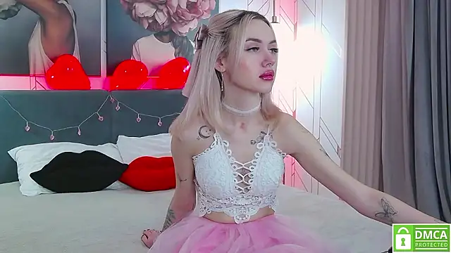 Snapshot of JosephineRowe chatting on March 3, 4:40 am JosephineRowe online show from March 3, 4:40 am