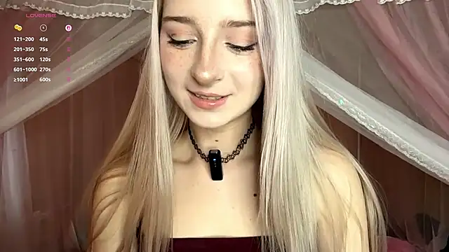 EvaQT online show from February 28, 8:26 am