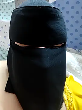 Snapshot of Warda_Egy chatting on April 21, 9:59 am Warda Egy online show from April 21, 9:59 am