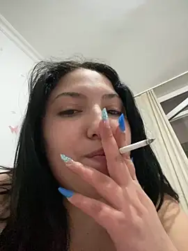 Snapshot of Amber_Sinn chatting on May 2, 10:59 pm Amber Sinn online show from May 2, 10:59 pm