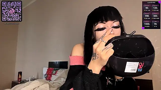 SmilingPatent online show from April 8, 3:01 pm