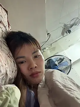 Snapshot of Loyalty-love chatting on February 23, 3:53 pm Loyalty-love online show from February 23, 3:53 pm