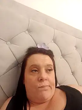 Snapshot of louisa36 chatting on March 2, 10:38 pm louisa36 online show from March 2, 10:38 pm