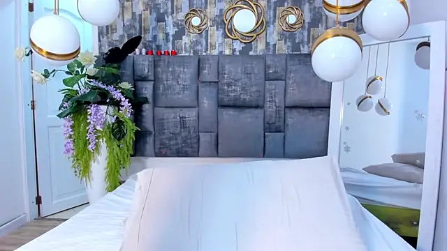 MiiaTauro online show from February 27, 8:31 pm