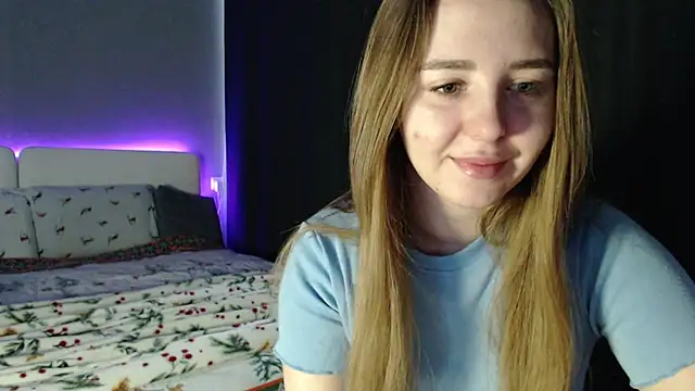 Snapshot of Reyleys chatting on March 3, 9:04 am Reyleys online show from March 3, 9:04 am