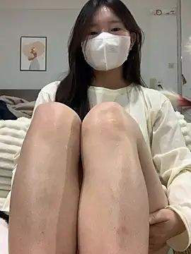 Snapshot of Rin-yiyi chatting on February 12, 8:15 pm Rin-yiyi online show from February 12, 8:15 pm