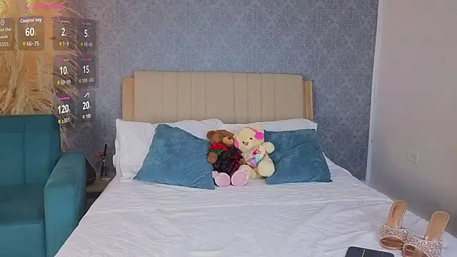 katt souza1 online show from April 10, 5:56 am