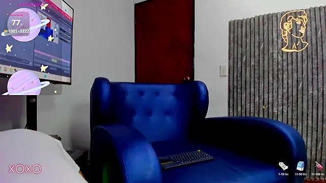 Snapshot of Isabella-001 chatting on February 17, 12:12 pm Isabella-001 online show from February 17, 12:12 pm