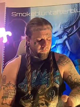 Smokebluntafterblunt online show from February 15, 2:30 am