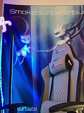 Smokebluntafterblunt online show from March 7, 2:19 am