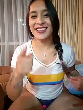 Snapshot of Paola_andrade chatting on May 23, 1:55 am Paola andrade online show from May 23, 1:55 am