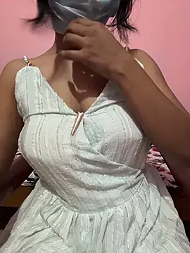 Snapshot of Hello_Priya16 chatting on March 2, 5:42 pm Hello Priya16 online show from March 2, 5:42 pm