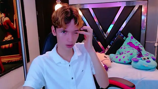 Liam Green1 online show from February 7, 3:16 pm