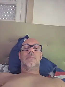 Snapshot of pareja47 chatting on June 17, 10:06 am pareja47 online show from June 17, 10:06 am