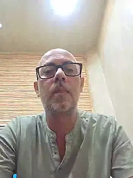 Snapshot of pareja47 chatting on July 22, 3:37 pm pareja47 online show from July 22, 3:37 pm