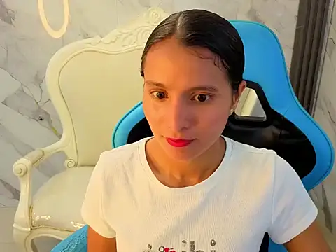 Snapshot of Cataleya23_a chatting on March 26, 7:41 pm Cataleya23 a online show from March 26, 7:41 pm