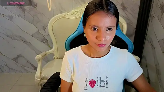 Cataleya23 a online show from May 14, 8:48 pm
