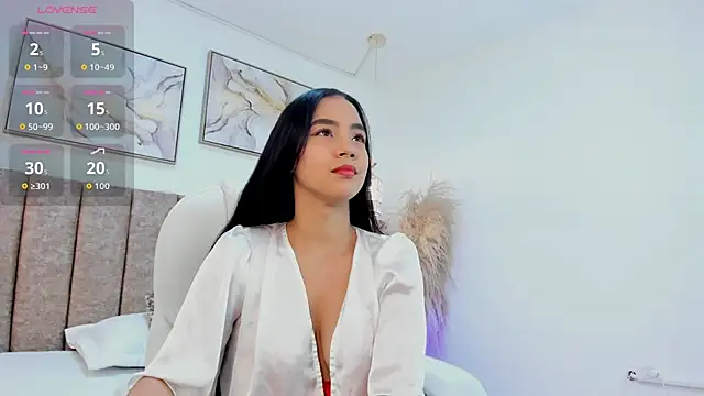 Snapshot of Yaasmin_ chatting on February 17, 6:36 pm Yaasmin online show from February 17, 6:36 pm