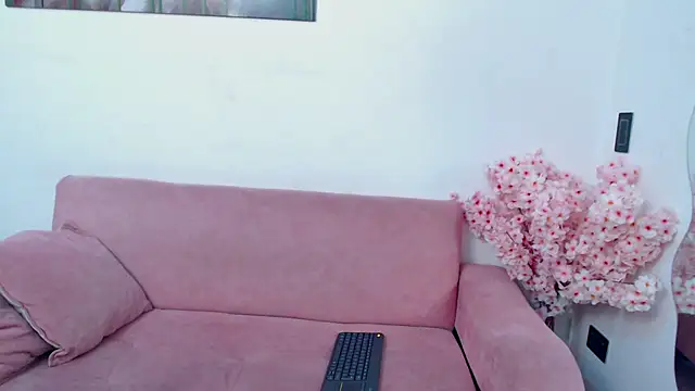 Snapshot of Kitty_f00x chatting on April 29, 8:59 pm Kitty f00x online show from April 29, 8:59 pm