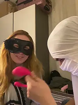 Snapshot of seluna_baby chatting on February 28, 12:00 am seluna baby online show from February 28, 12:00 am