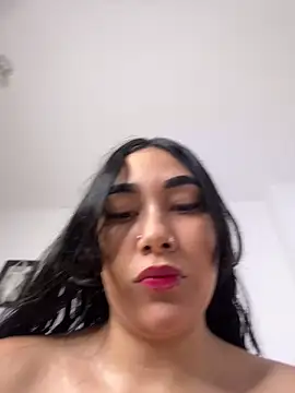 Snapshot of Mia__Starxxx chatting on February 11, 3:11 am Mia Starxxx online show from February 11, 3:11 am