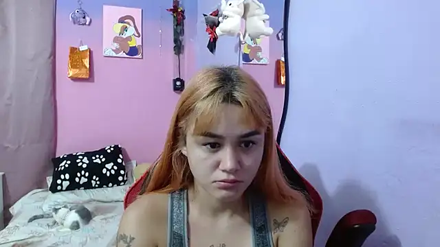 Snapshot of Cute-rouss chatting on February 23, 12:41 am Cute-rouss online show from February 23, 12:41 am