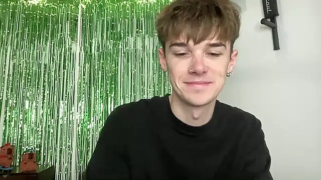 Snapshot of YourMilkyGuy chatting on March 2, 4:36 pm YourMilkyGuy online show from March 2, 4:36 pm