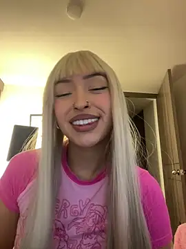 Snapshot of _AbbyIce chatting on April 17, 4:59 am AbbyIce online show from April 17, 4:59 am