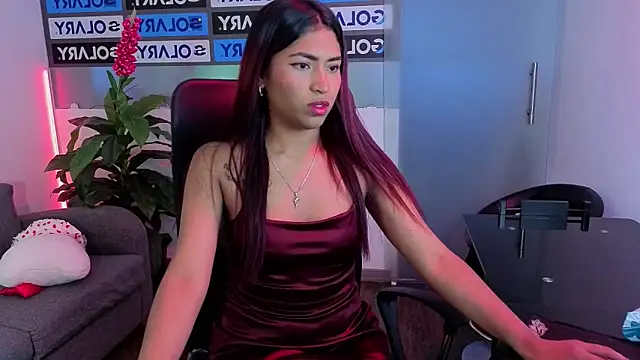 Snapshot of ChloeLombardi_ chatting on February 13, 1:40 pm ChloeLombardi online show from February 13, 1:40 pm