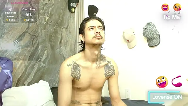 Damian-and-Camerum online show from March 14, 3:23 am