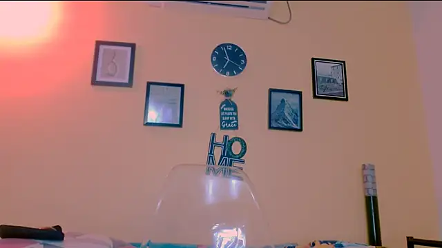 Snapshot of sexiempoderada18 chatting on February 26, 1:32 pm sexiempoderada18 online show from February 26, 1:32 pm